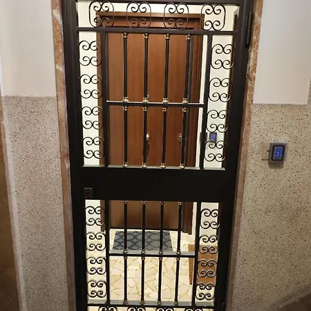 Lejlighed Ak Holidays 81 Bologna